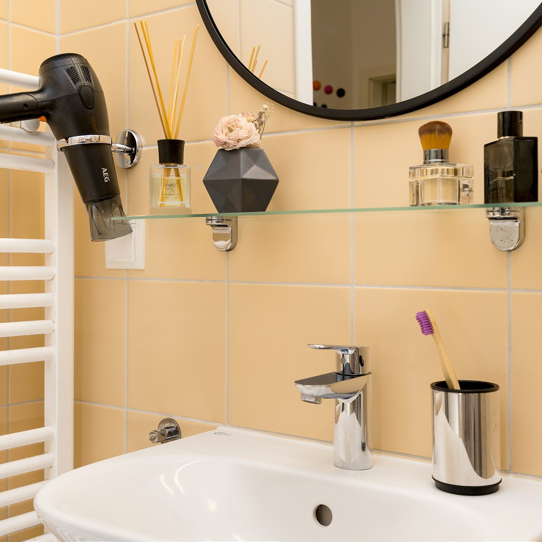 One Bedroom Apartment