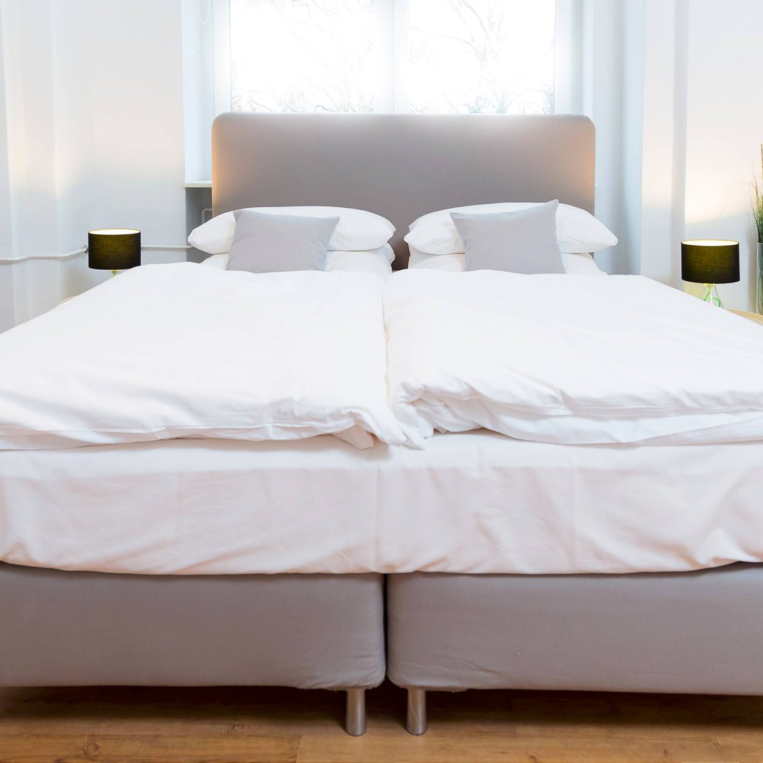 Five Bedroom Connection Apartment