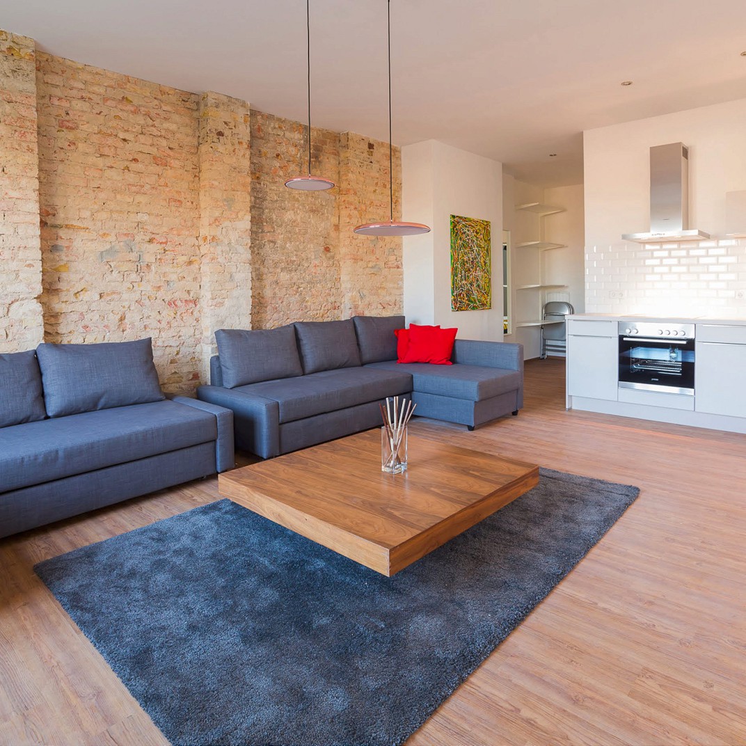 Five Bedroom Connection Apartment