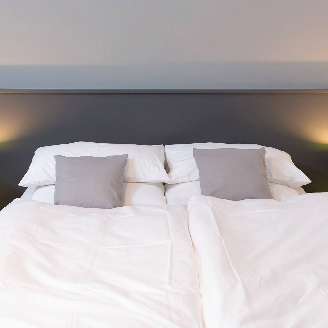 Five Bedroom Connection Apartment