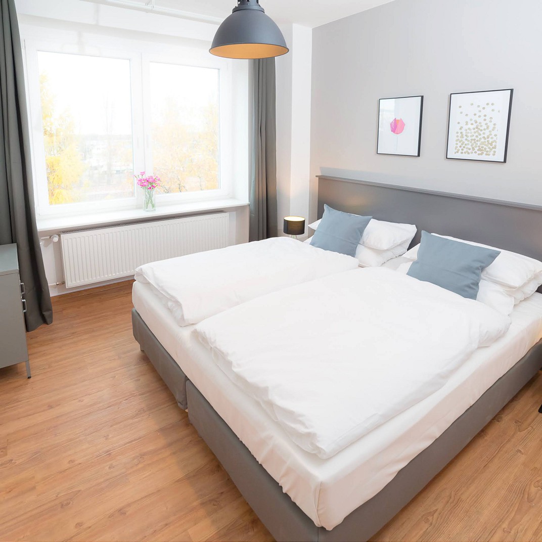 Five Bedroom Connection Apartment