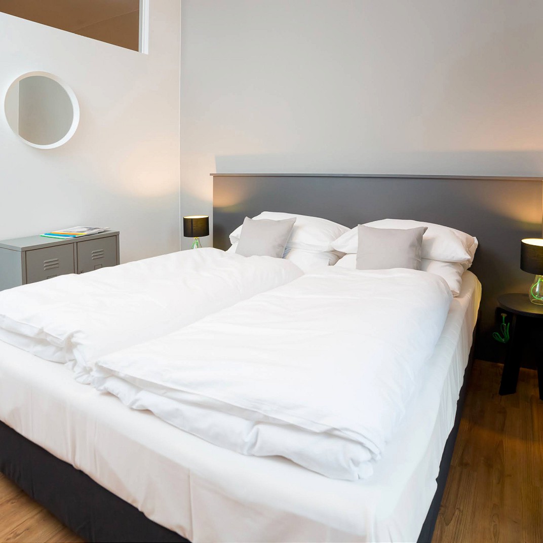 Five Bedroom Connection Apartment